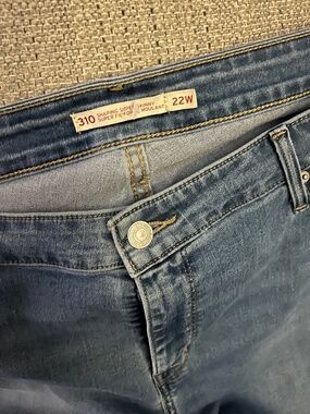 Genuine Levi’s Plus size jeans